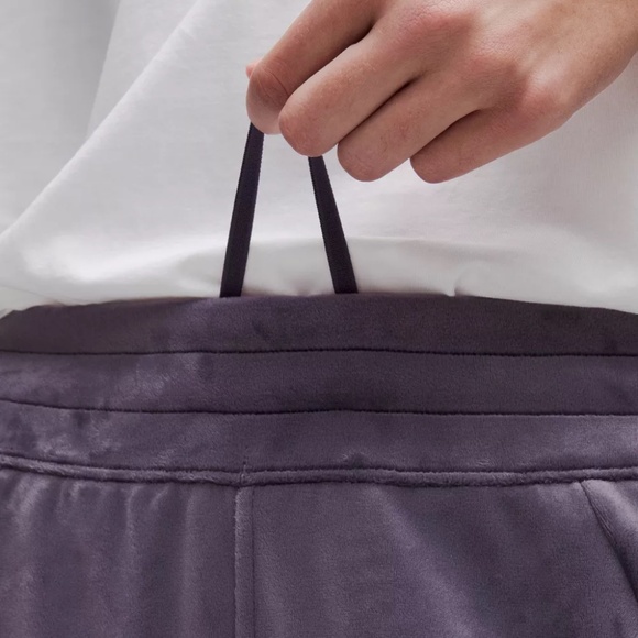 Lululemon Scuba Mid-Rise Wide-Leg Pant Velvet Nightfall Women's Sizes XS & S NWT - Picture 6 of 8